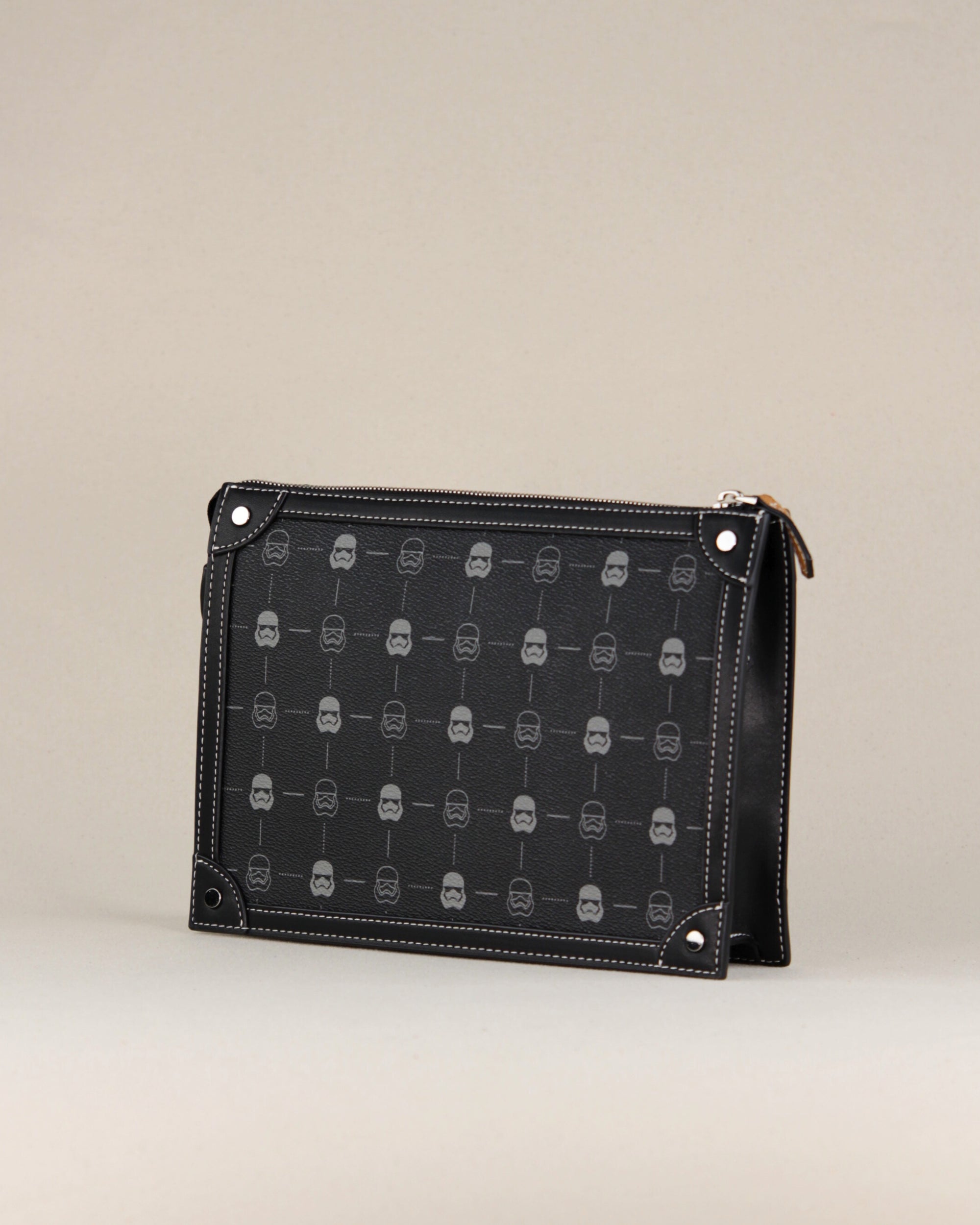 ONYX Clutch